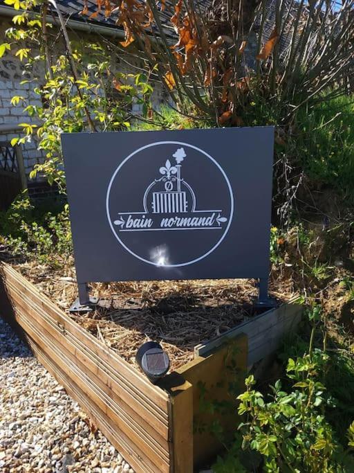 Au Bain Normand : Bain Nordique Et Detente. Goderville Exterior foto